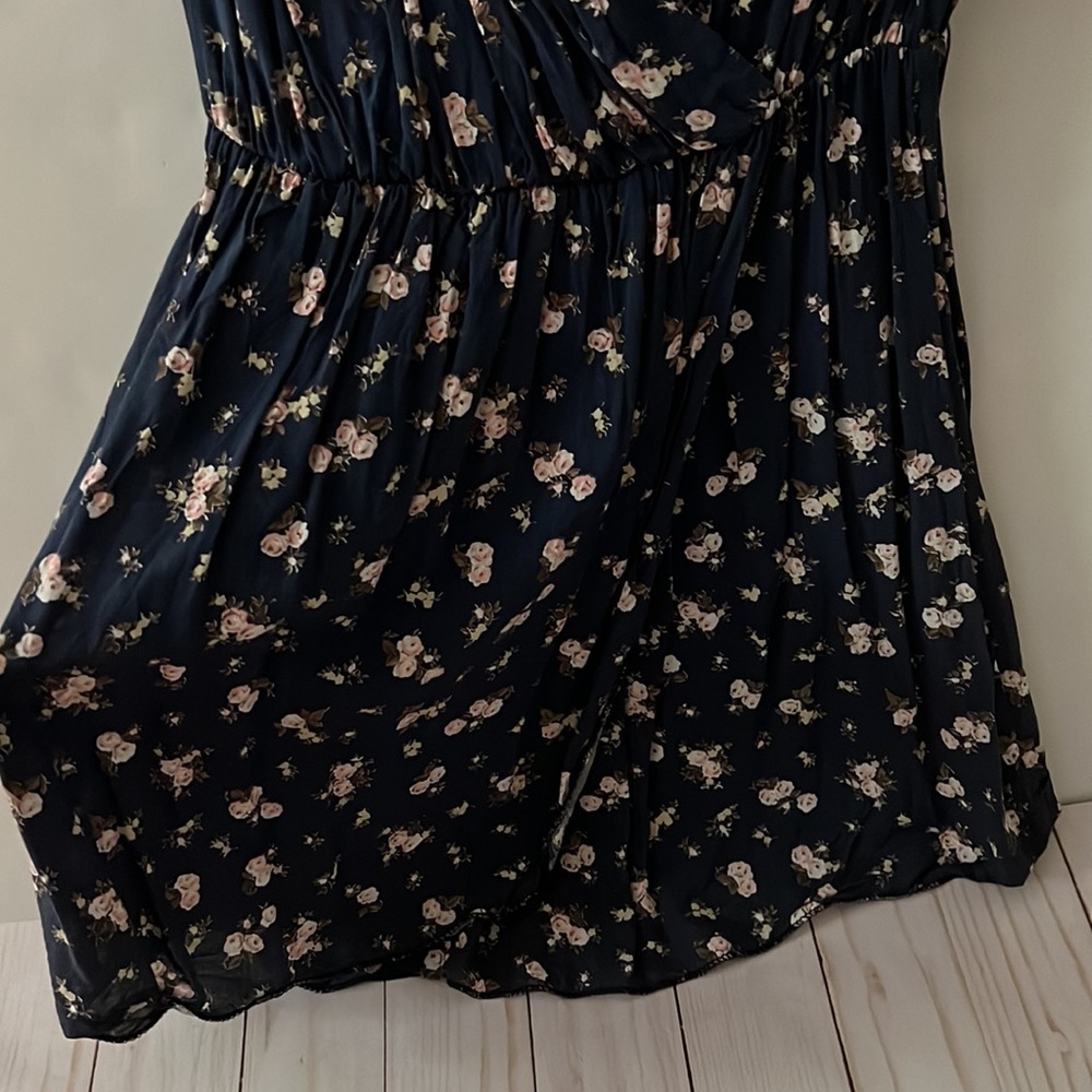 Love sleeveless navy dress S/M - Picture 2 of 9